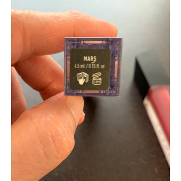 Liquid Lipstick Mate Mat and Lip Gloss Brillant a Levres. New - Picture 4 of 4